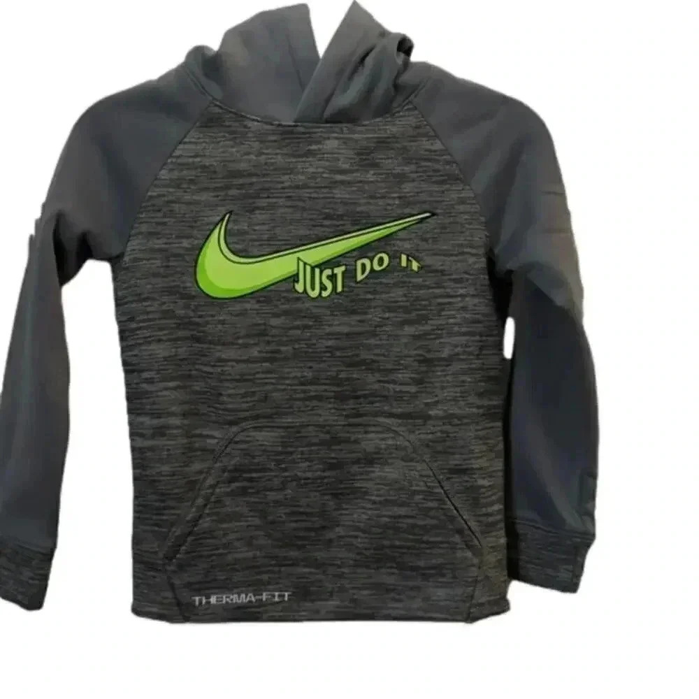 Boys Nike therma-fit raglan swoosh graphic hoodie